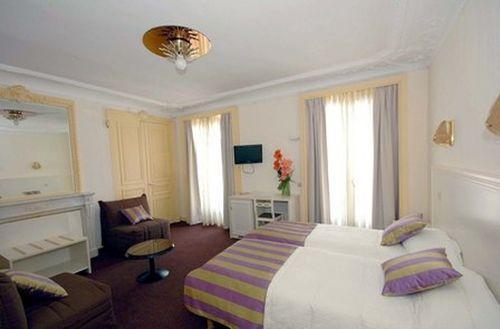 Hotel La Boetie Paris Zimmer foto